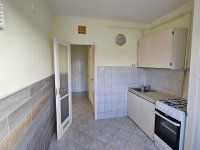 Eladó panellakás, Szolnokon 24 M Ft, 1 szobás