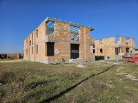 Eladó téglalakás, Mendén 79.9 M Ft, 4 szobás