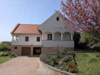 Eladó családi ház