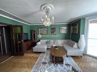 Eladó téglalakás, Pécsett 98.9 M Ft, 6 szobás