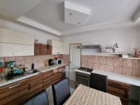 Eladó családi ház, Iszkázon 38.8 M Ft, 5+1 szobás