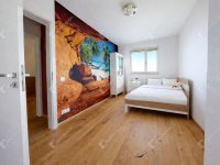 Eladó családi ház, Sopronban 240 M Ft, 7 szobás