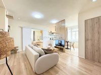 Eladó téglalakás, VI. kerületben 102.9 M Ft, 3 szobás