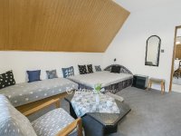 Eladó családi ház, Siófokon 150 M Ft, 5+4 szobás