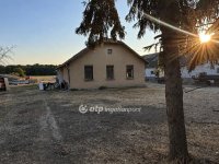 Eladó családi ház, Mosonmagyaróváron 60 M Ft, 2 szobás