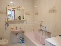 Eladó családi ház, Pécsett 165 M Ft, 8 szobás