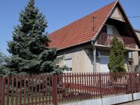 Eladó családi ház, Szatymazon 69.9 M Ft, 3 szobás