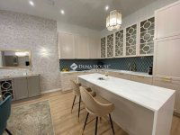 Eladó téglalakás, V. kerületben 420 M Ft, 4 szobás