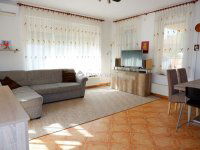 Eladó családi ház, Székesfehérvárott 135 M Ft, 5 szobás