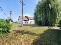 Eladó üzlethelyiség