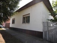 Eladó családi ház, Sándorfalván 54.9 M Ft, 3 szobás