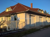 Eladó családi ház, Tokodon 179 M Ft, 5 szobás