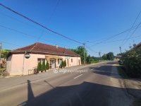 Eladó üzlethelyiség