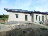 Eladó ikerház, Pusztaszabolcson 71.99 M Ft, 4 szobás