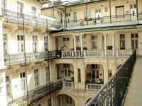 Eladó téglalakás, V. kerületben, Szent István körúton