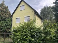 Eladó nyaraló, Dombrádon 24.9 M Ft, 2 szobás