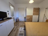 Eladó panellakás, Pécsett 45.99 M Ft, 2 szobás