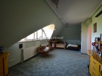 Eladó családi ház, Csömörön 274.9 M Ft, 7 szobás