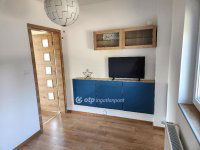 Eladó családi ház, Velencén 215 M Ft, 4+1 szobás