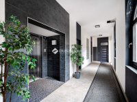 Eladó téglalakás, V. kerületben 465 M Ft, 4 szobás