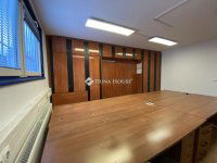 Eladó ipari ingatlan