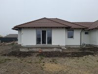 Eladó ikerház, Jászberényben 58.9 M Ft, 4 szobás