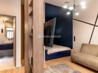 Eladó téglalakás, VI. kerületben 48 M Ft, 1 szobás