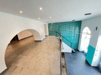 Eladó üzlethelyiség, V. kerületben 399 M Ft