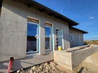 Eladó ikerház, Érden 60 M Ft, 3 szobás / költözzbe.hu