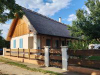 Eladó családi ház, Poroszlón 65 M Ft, 2 szobás