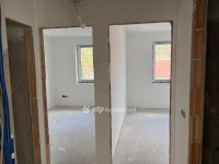 Eladó téglalakás, Balatonakarattyán 131.9 M Ft, 4 szobás