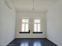 Eladó téglalakás, Pécsett 89.9 M Ft, 4 szobás