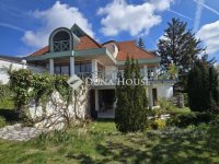 Eladó családi ház, Pécsett, Sziklás dűlőn 195 M Ft, 4 szobás