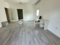 Eladó panellakás, Pécsett 52 M Ft, 2 szobás