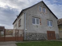Eladó családi ház, Sombereken 45 M Ft, 8 szobás