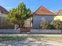 Eladó családi ház, Veresegyházon 60 M Ft, 1+1 szobás