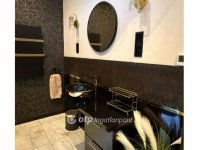 Eladó családi ház, Biatorbágyon 349.9 M Ft, 9 szobás