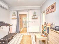 Eladó családi ház, Vecsésen 112 M Ft, 4 szobás