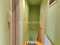 Eladó téglalakás, Székesfehérvárott 89.9 M Ft, 4 szobás