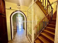 Eladó családi ház, Szegeden 199 M Ft, 7 szobás