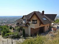 Eladó ikerház, Pécsett 179 M Ft, 4 szobás / költözzbe.hu