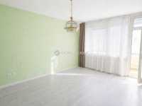 Eladó panellakás, Kecskeméten 39.8 M Ft, 2 szobás