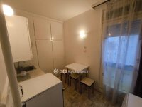 Eladó panellakás, Pécsett 35 M Ft, 1+1 szobás