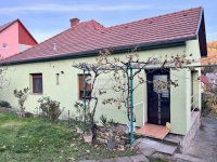 Eladó családi ház, Pécsett 81.5 M Ft, 2 szobás