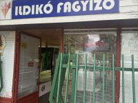 Eladó üzlethelyiség