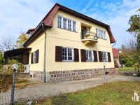 Eladó családi ház, Szentendrén 360 M Ft, 6+1 szobás