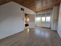 Eladó ikerház, Pécsett 79.9 M Ft, 3 szobás