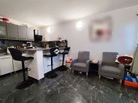 Eladó családi ház, Vecsésen 73.5 M Ft, 7 szobás