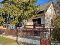 Eladó családi ház