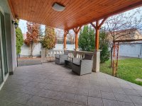 Eladó családi ház, Nyíregyházán 135 M Ft, 5 szobás